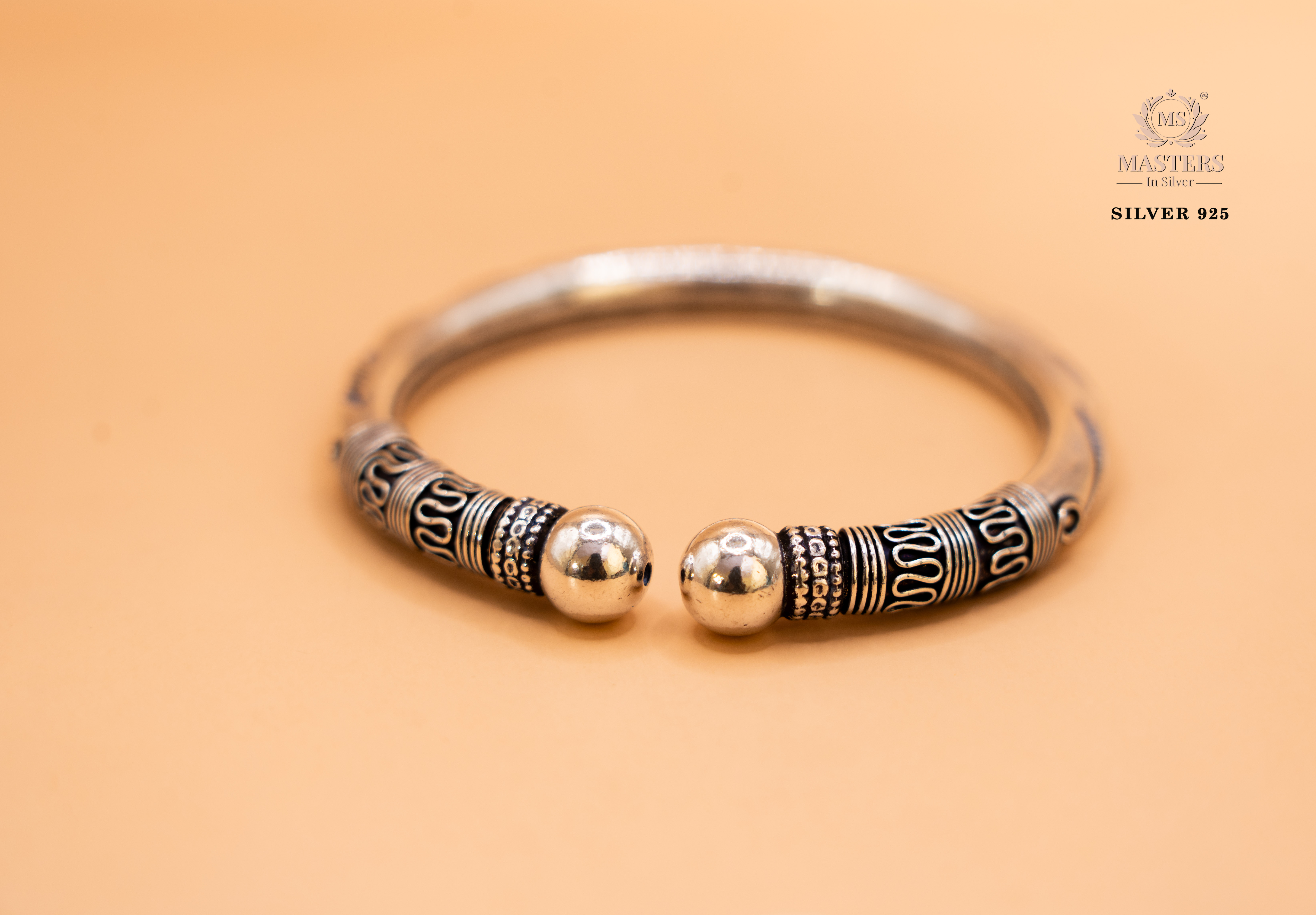 Lorem ipsum dolor sit.