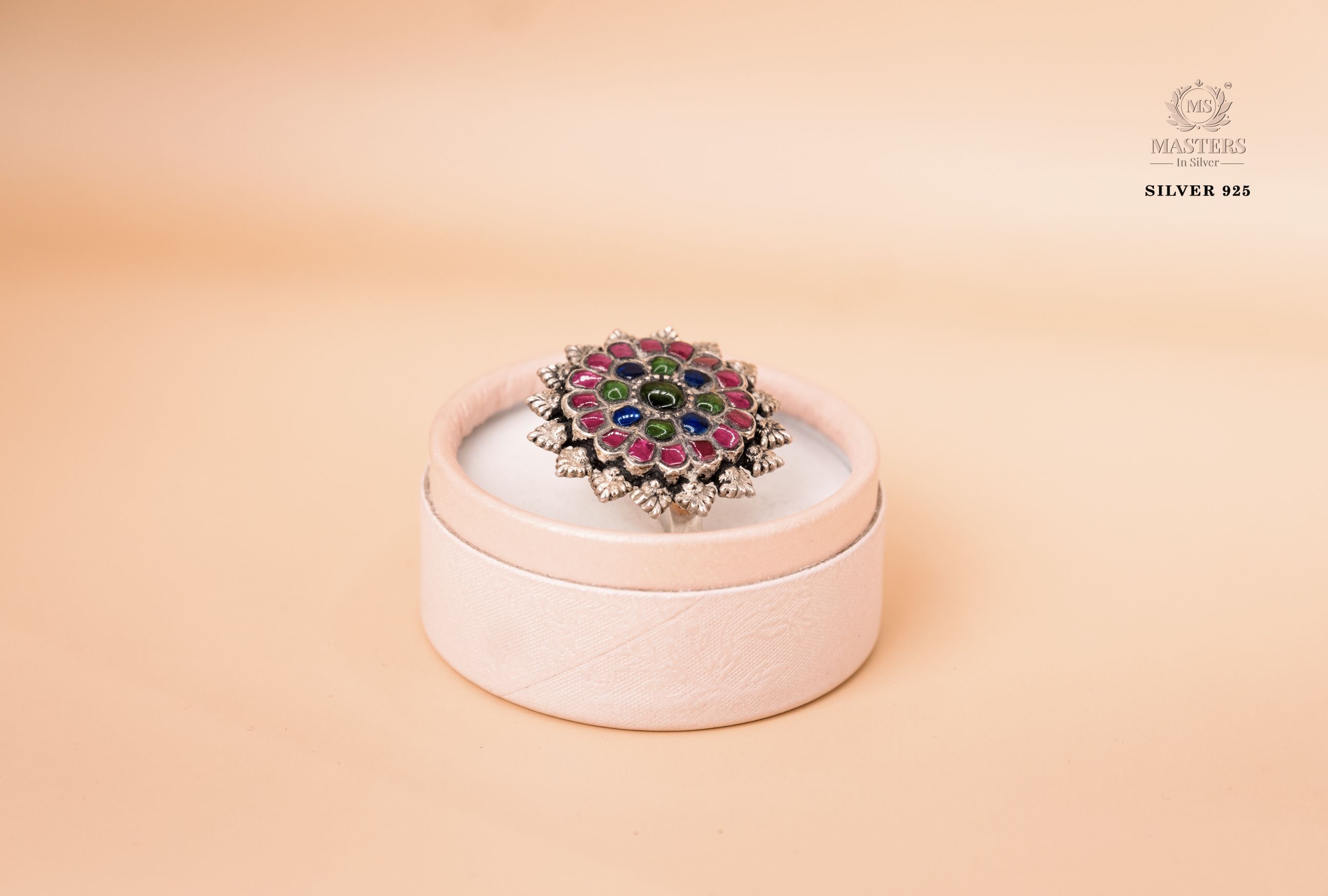 OXIDISED COCKTAIL RING CUT STONES Broad top floral