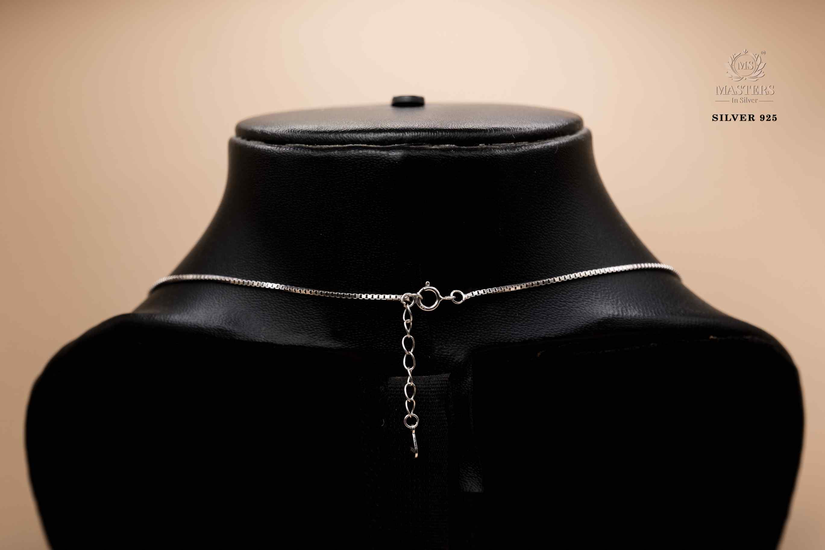 MANGALSUTRA BIG PENDANT SHINING DIAMONDS TYPE