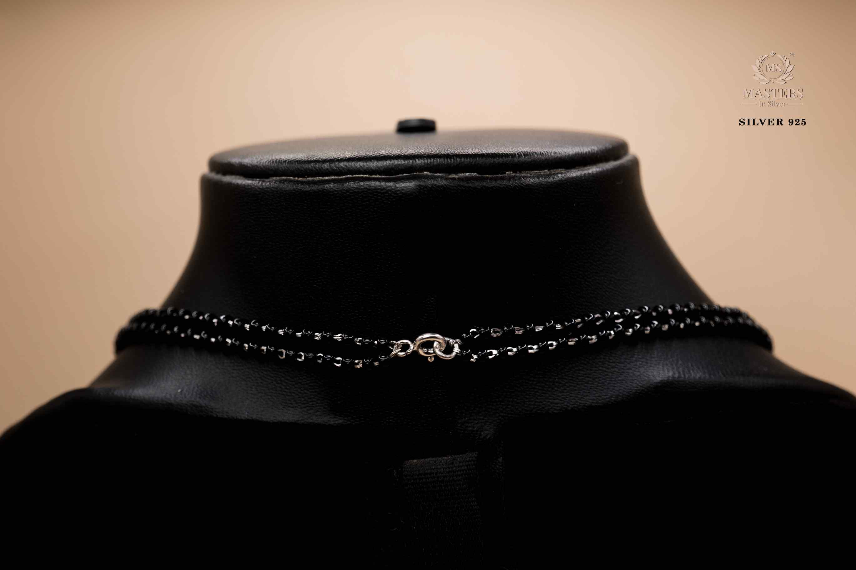 MANGALSUTRA PENDANT SHINING DIAMONDS TYPE