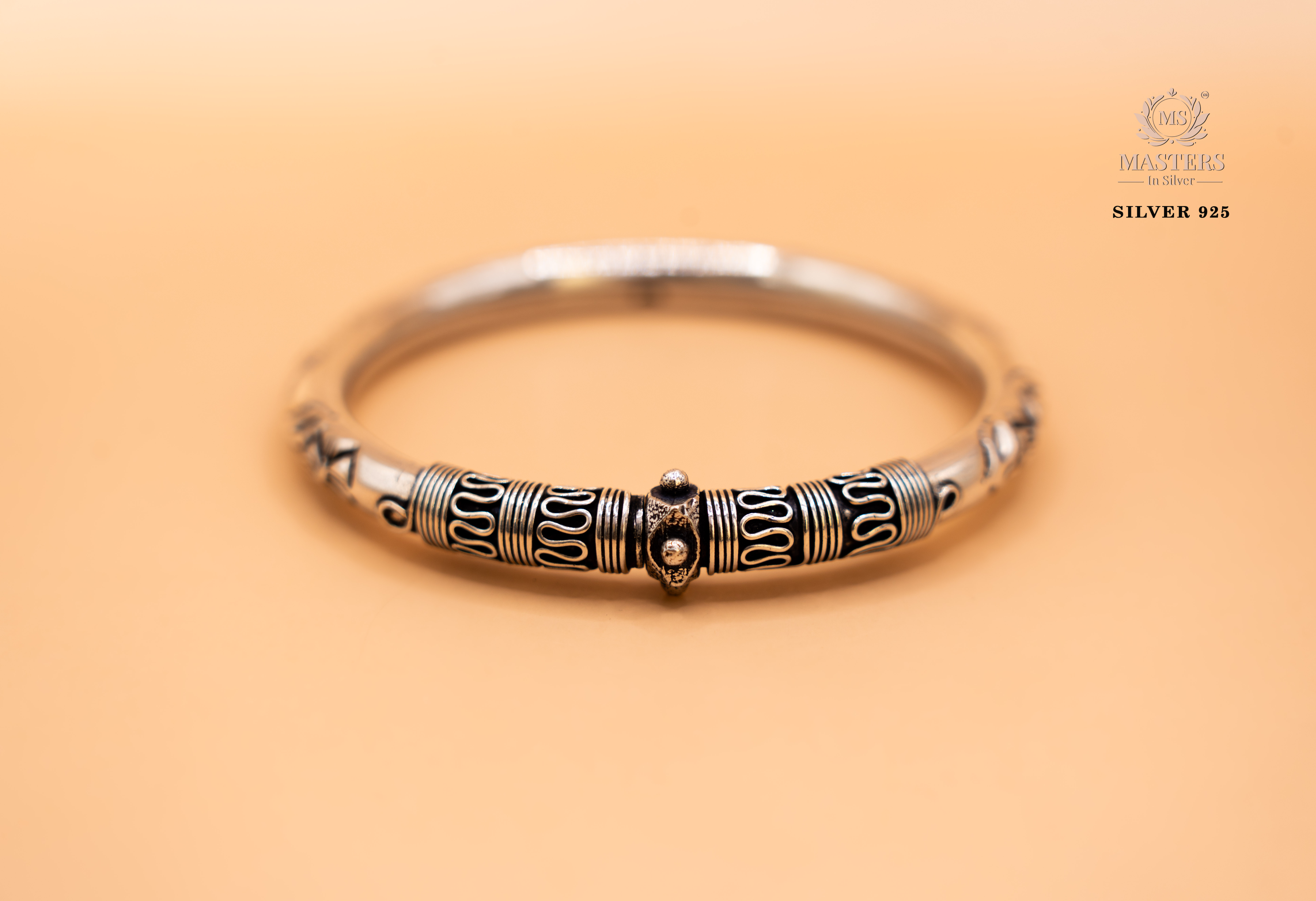 OXIDISED SILVER KADA SINGLE